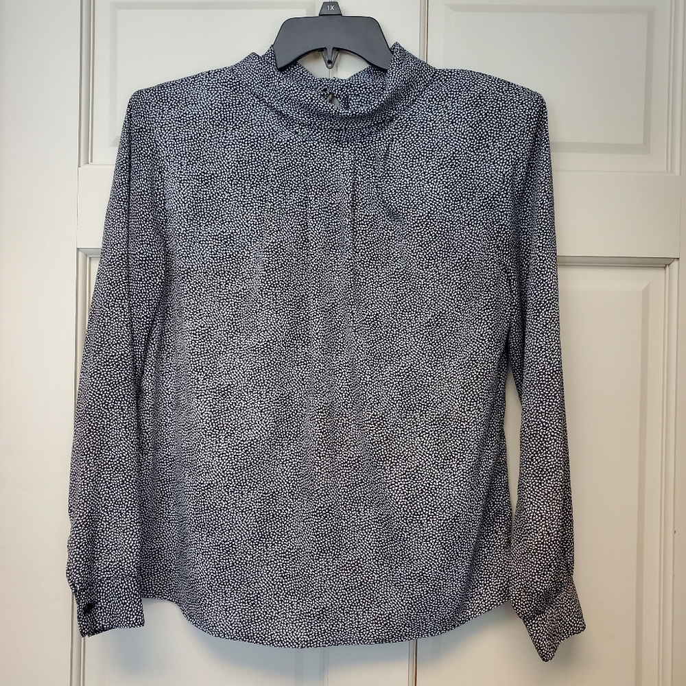 XL Vintage Maycene blouse unique collar